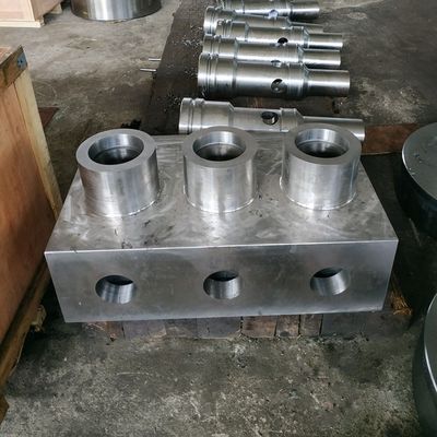 Rèn khuôn mở Phôi thép SAE 8620 40CrNiMoA cho các bộ phận máy móc hạng nặng
